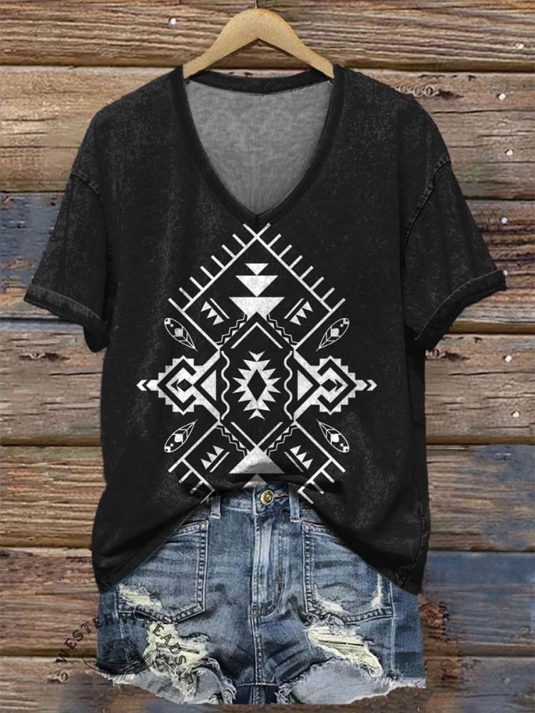 Aztec Print T-shirt - Image 2