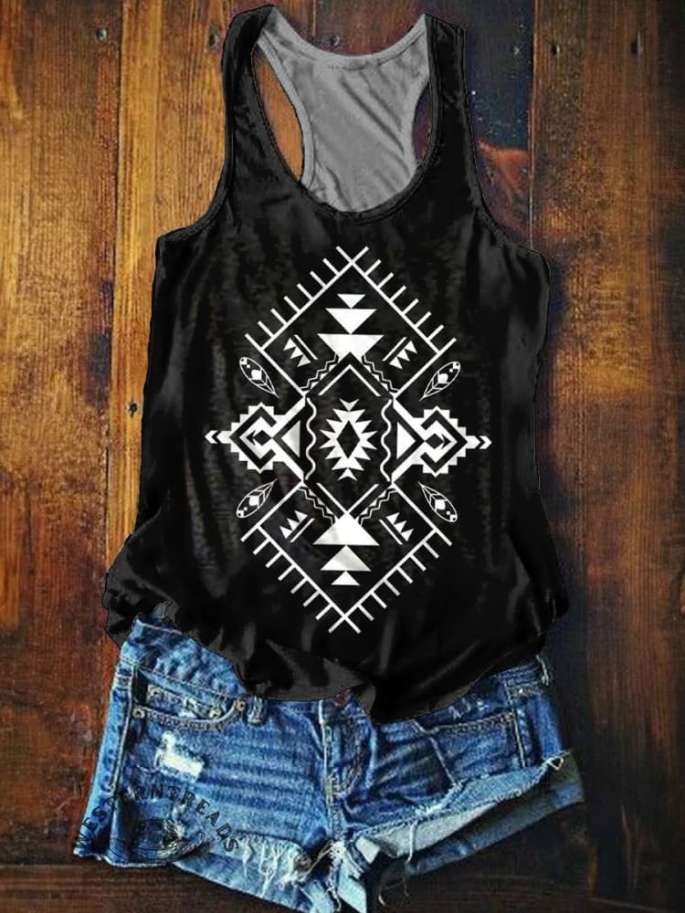 Aztec Print T-shirt - Image 6