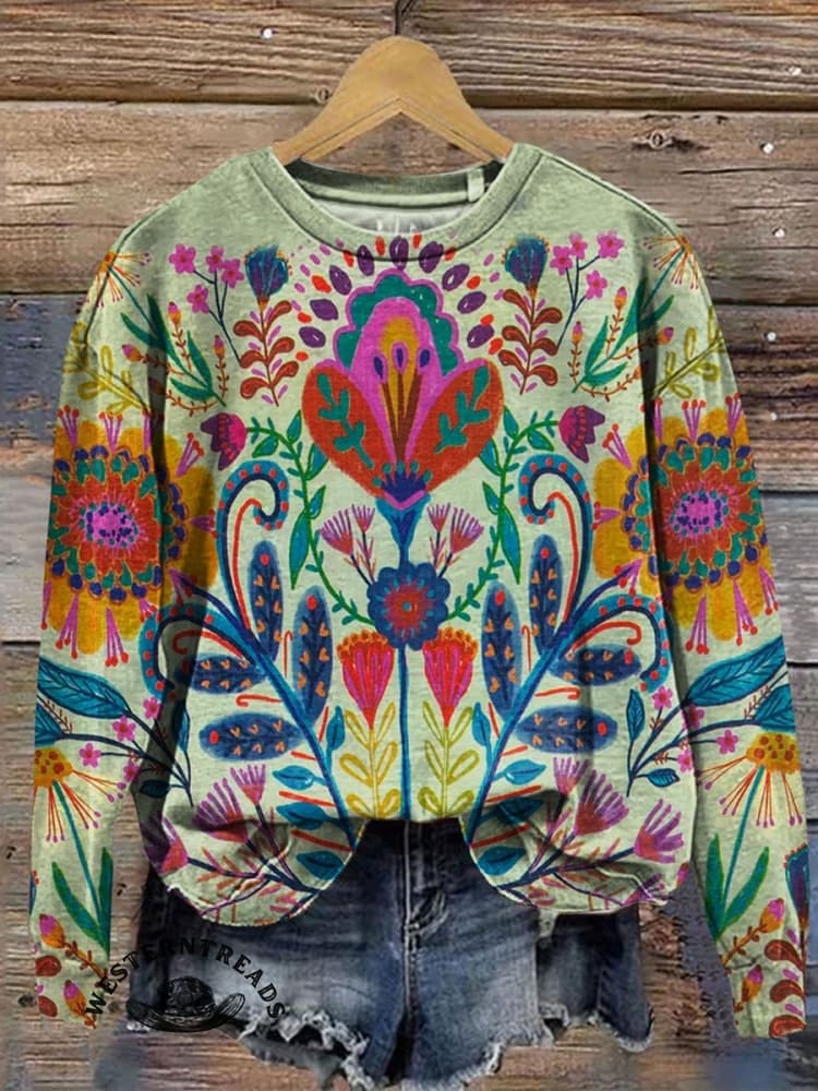 Ethnic Flowers Print Casual T-shirt - Image 2
