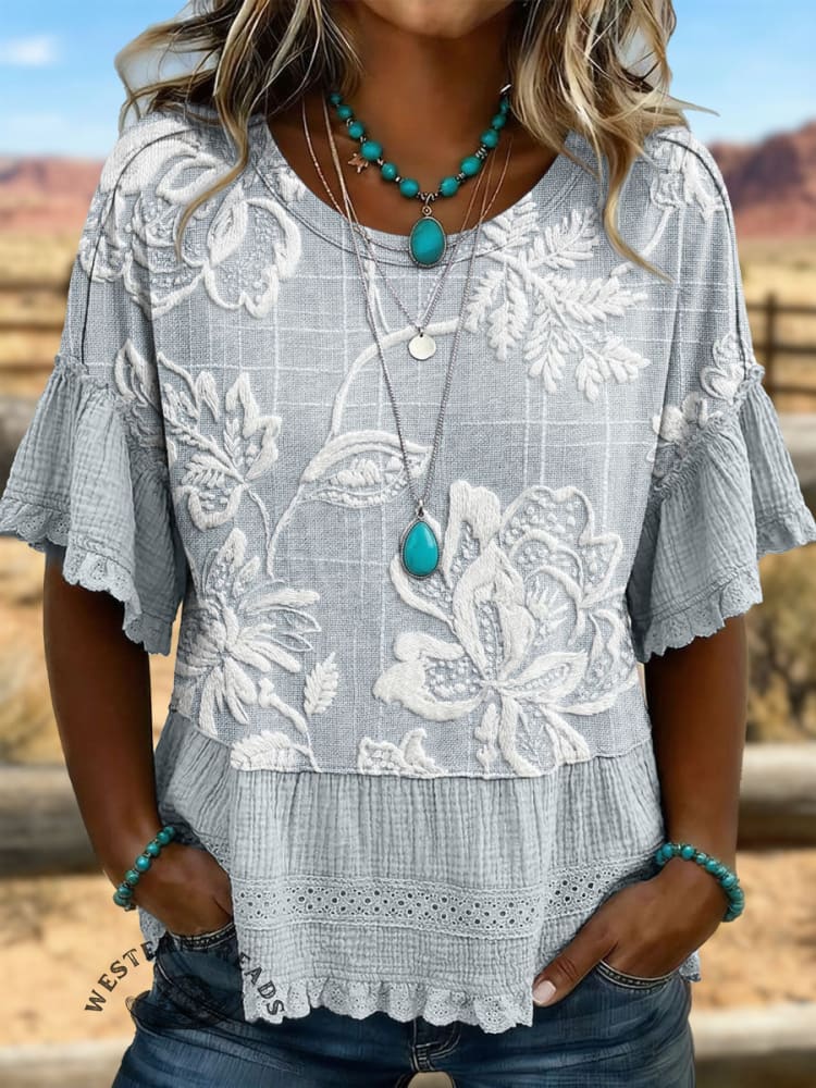 Vintage Art Hollowed Out Lace Patchwork T-Shirt - Image 2