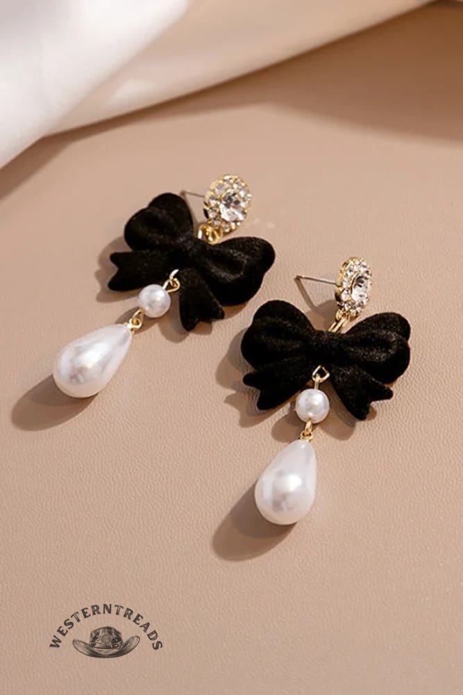 Vintage Christmas Bow Earrings - Image 2
