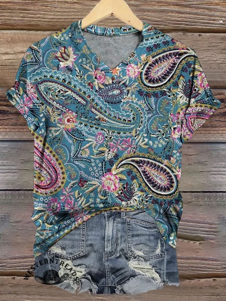 Vintage Paisley Print Casual T-shirt - Image 2
