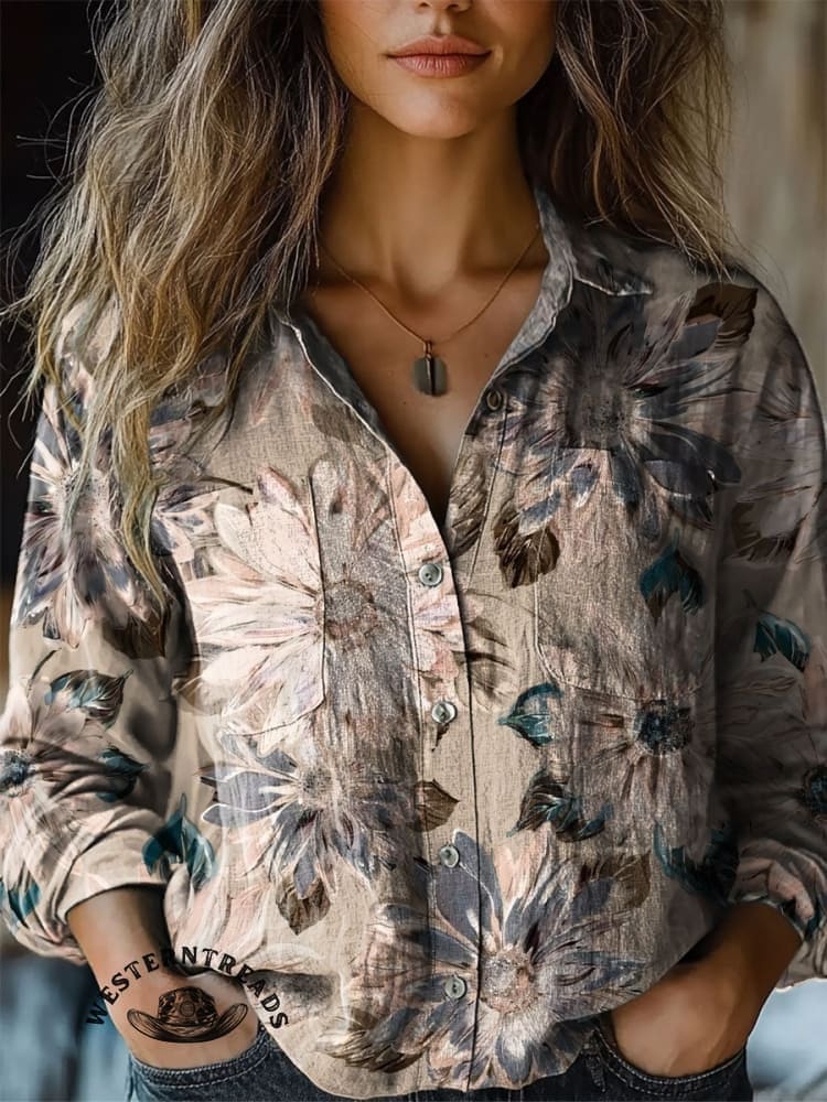 🔥Hot Sale🔥Women's Retro Beige Floral Print Casual V-neck T-shirt - Image 5